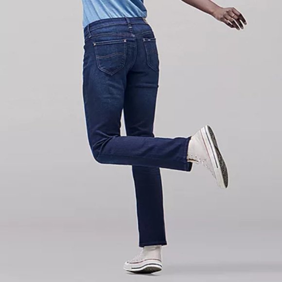 Women's Lee® Legendary Regular Fit, Straight Leg Mid Rise Jeans - Picture 3 of 5